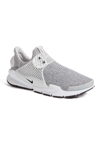 NIKE Sock Dart Sneaker