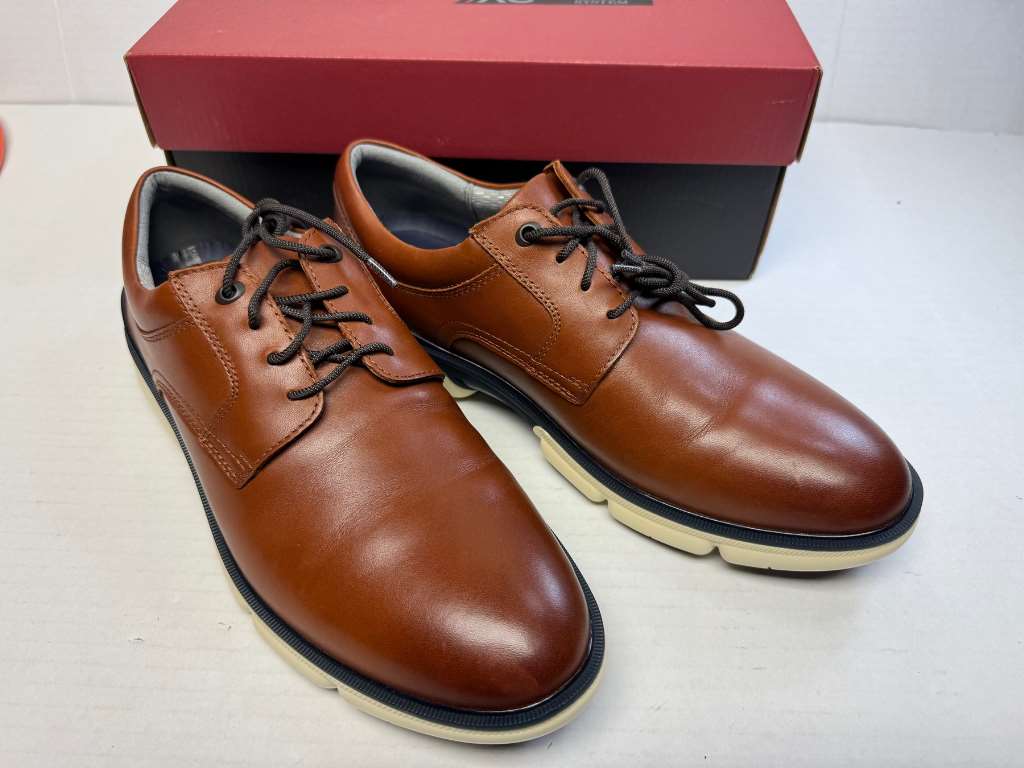 Johnston & Murphy XC4 Tanner Plain Toe Dress Casual Shoe  display picture 2