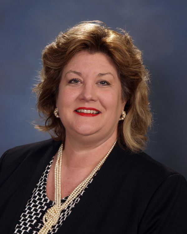Reneé Garland : Business Manager