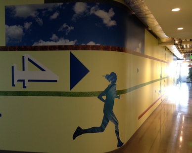 brooks sports corporate office