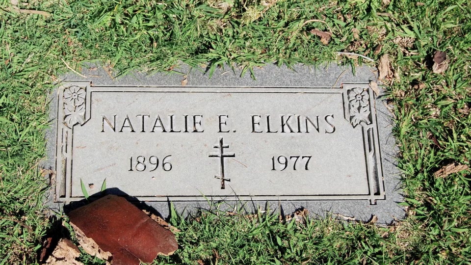 Grave/tombstone of ELKINS Natalie E.