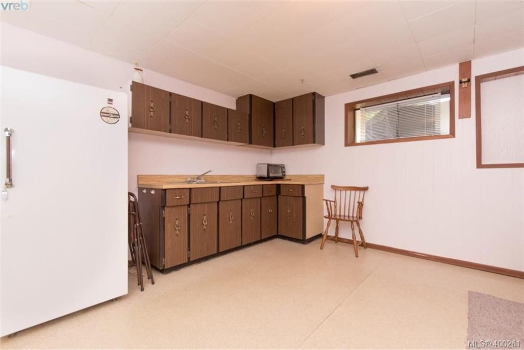 Houses with suites, Victoria BC, homes for sale Darren Day