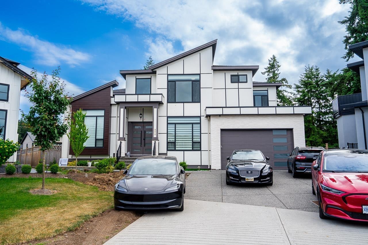 3215 197 Street, Brookswood