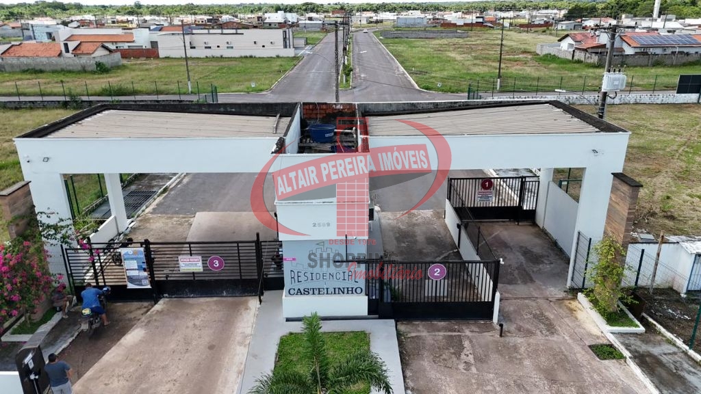 Casa Moderna no Castelinho com 2 Suítes, Piscina e Área Gourmet Completa