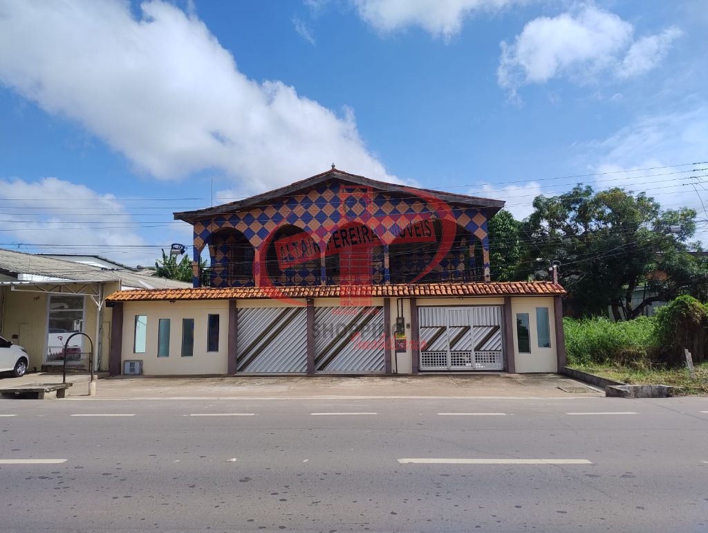 EXCELENTE CASA A VENDA LOCALIZADA NO BAIRRO DO TREM, MACAPÁ/AP