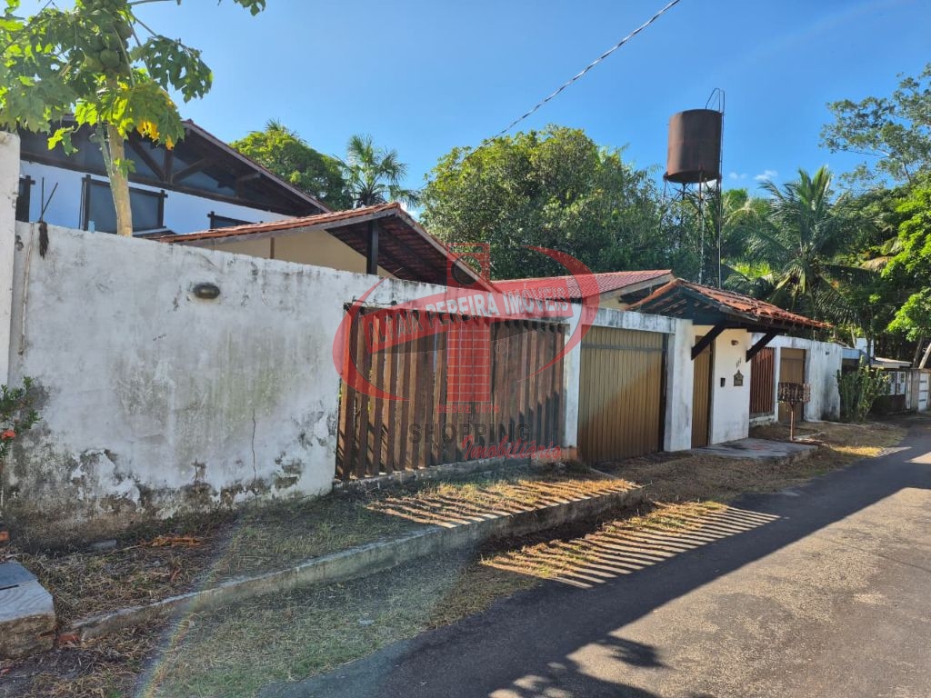 Duas casas disponíveis para locação no mesmo terreno localizado no conjunto residencial Buriti, bairro Alvorada.