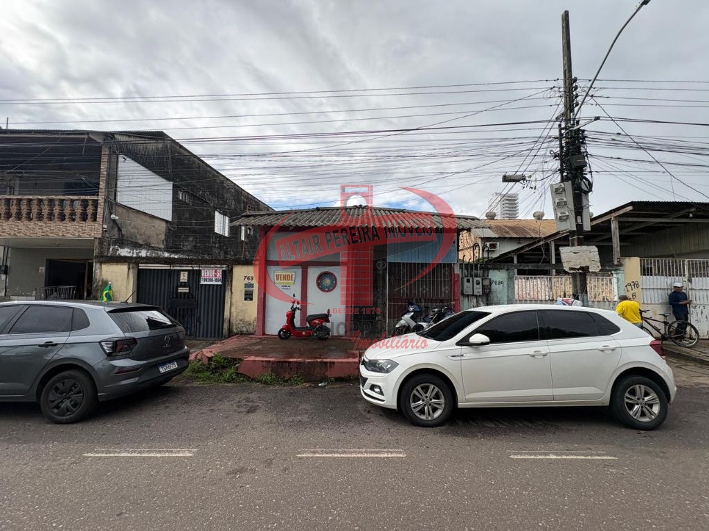 Imóvel residencial com excelente potencial para investimento residencial ou comercial!