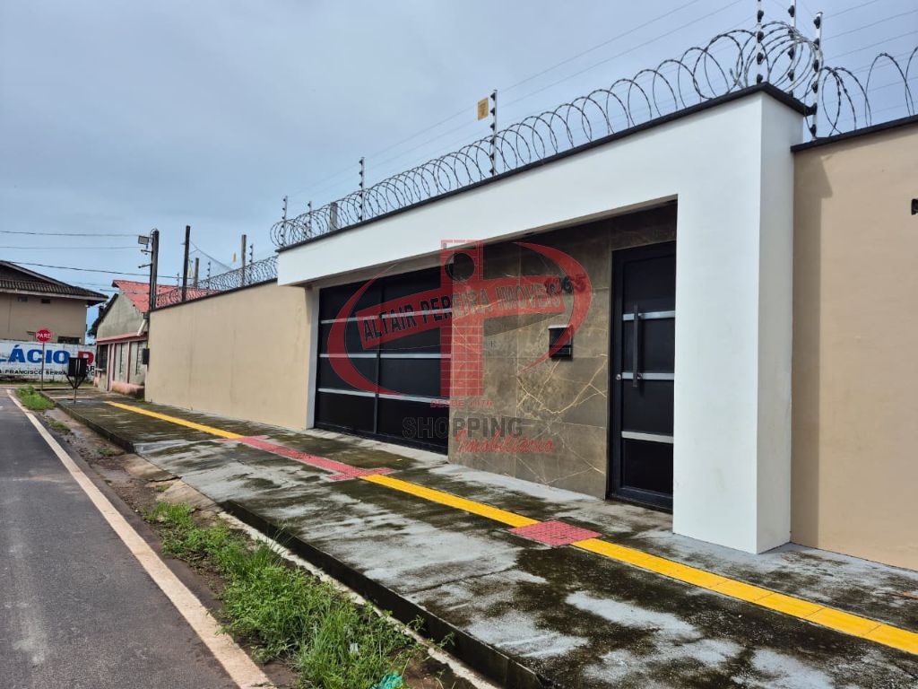 CASA DE ALTO PADRÃO NO BAIRRO DO ZERÃO