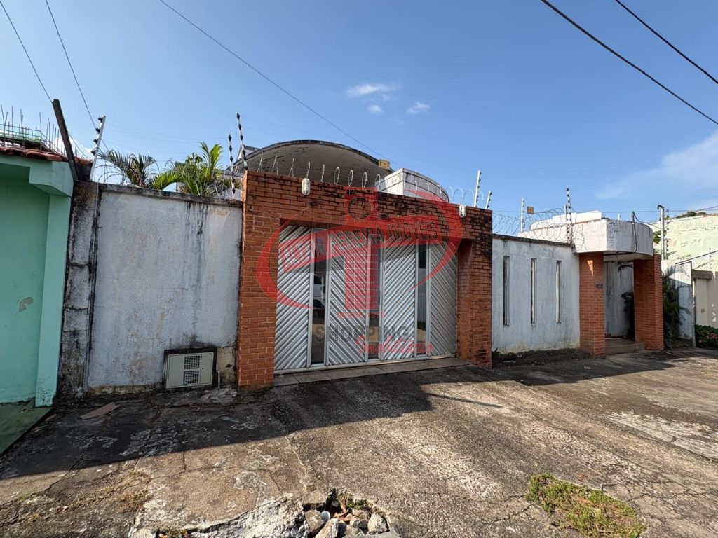 CASA NO CENTRO DE MACAPÁ  LOCALIZAÇÃO PRIVILEGIADA