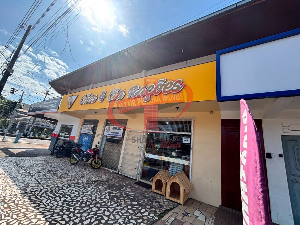 CASA NOS ALTOS PARA LOCAÇÃO RESIDENCIAL E COMERCIAL