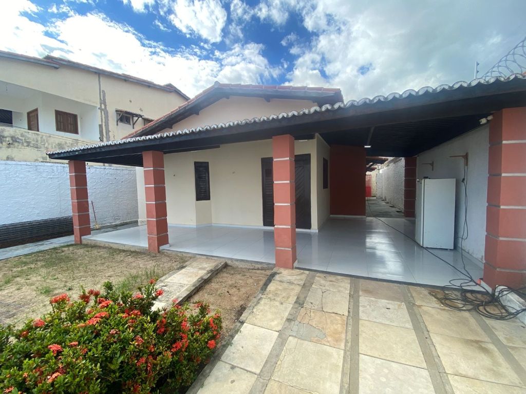 Casa, 3 quartos - Foto 1