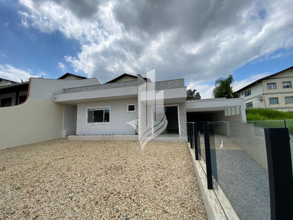 Linda casa no bairro Água Verde - foto 1