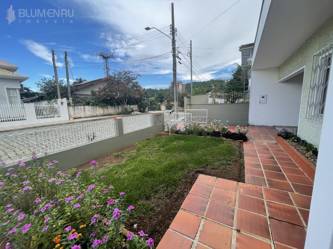 Casa em excelente localização no bairro da Velha — foto 7