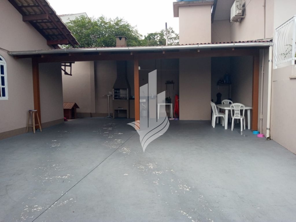 Casa semimobiliada no Bairro Fortaleza — foto 4