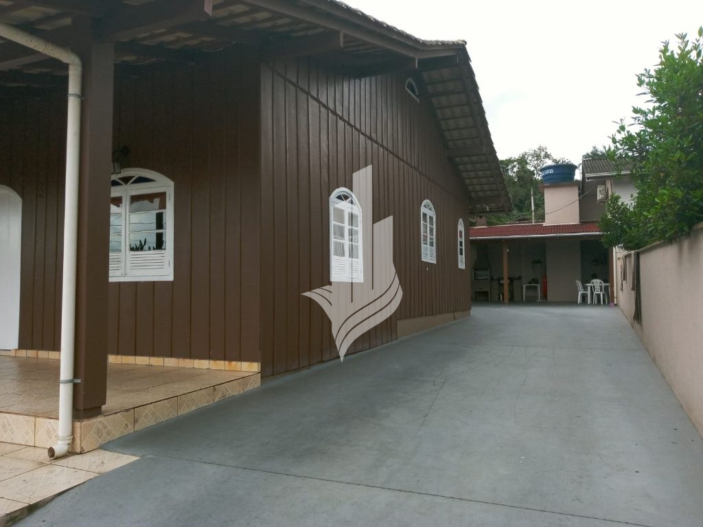 Casa semimobiliada no Bairro Fortaleza — foto 2