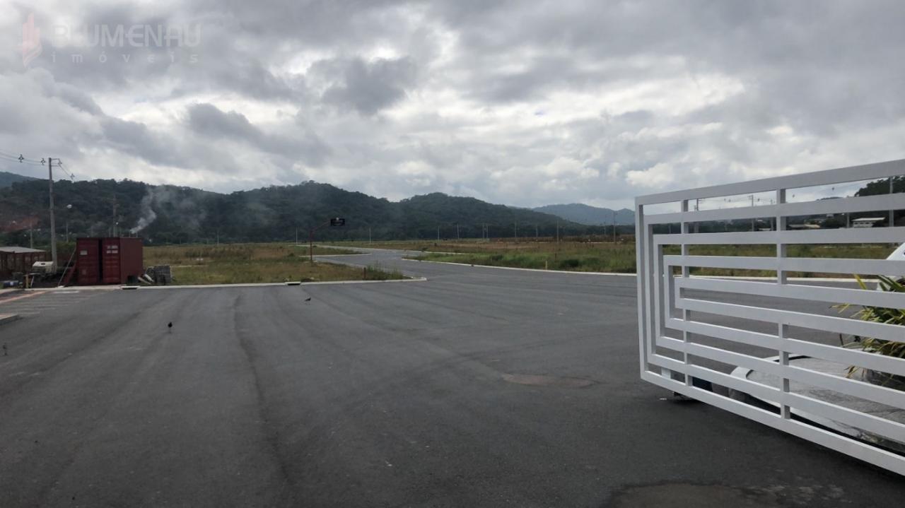 Terreno em condomínio indiustrial no Bairro Belchior, em Gaspar. - foto 1