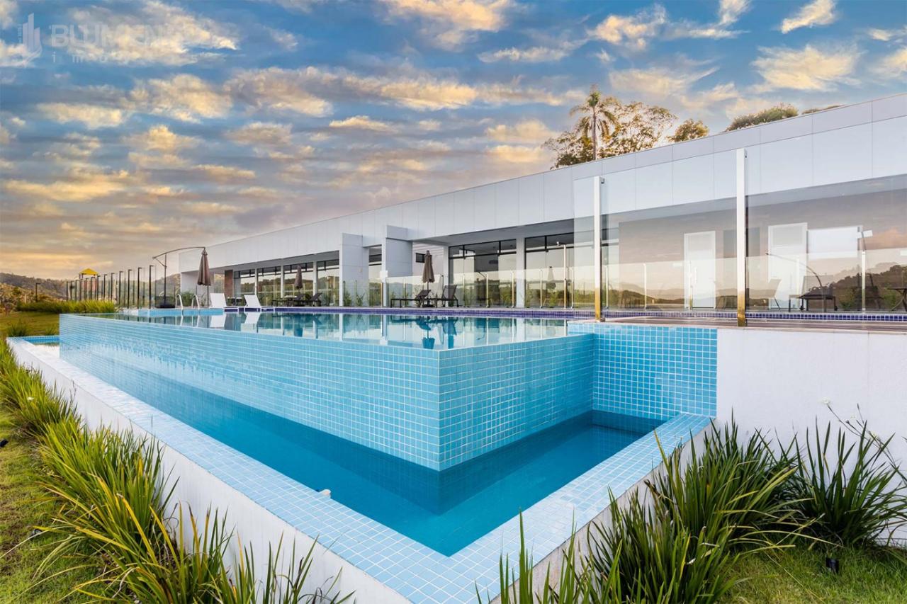 Lote em condomínio fechado no bairro Ponta Aguda — foto 7