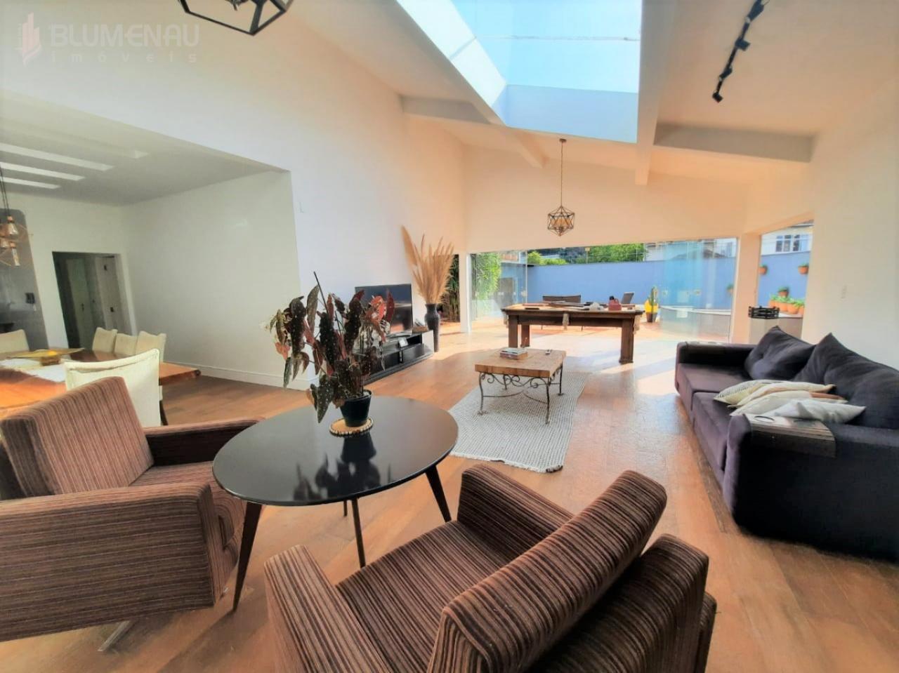 Casa ampla com piscina, 5 quartos na Itoupava Norte — foto 2