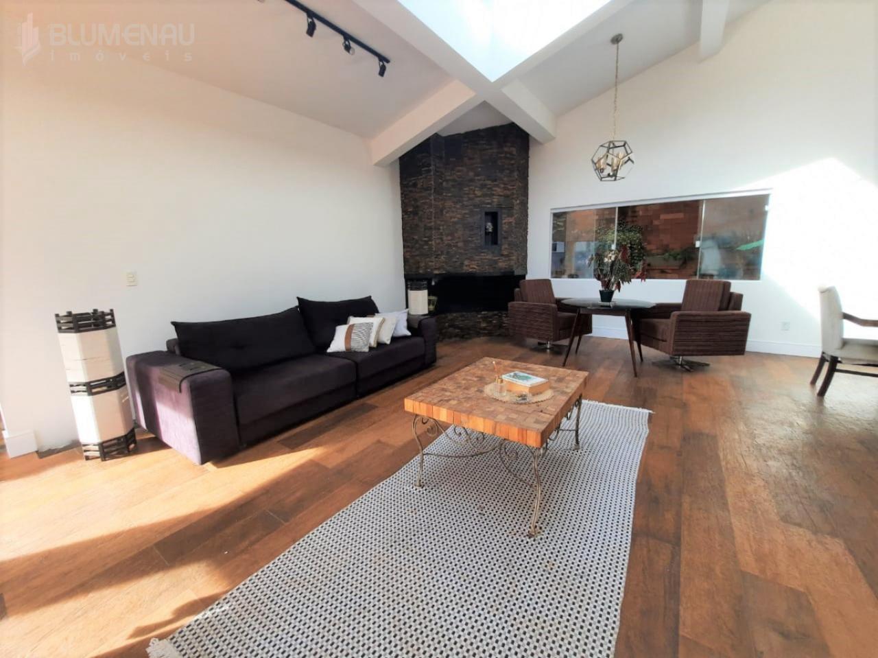 Casa ampla com piscina, 5 quartos na Itoupava Norte — foto 4