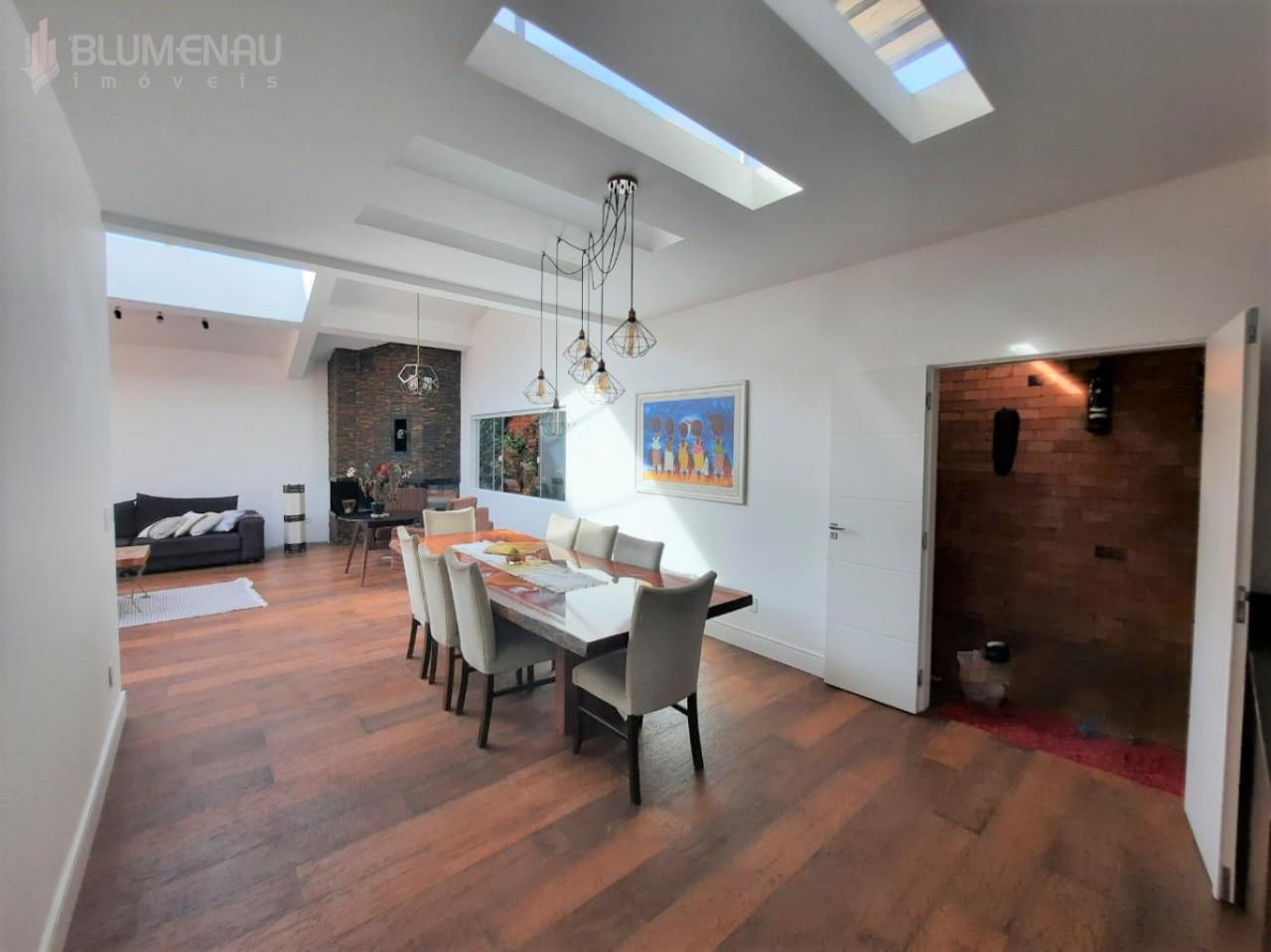 Casa ampla com piscina, 5 quartos na Itoupava Norte — foto 7