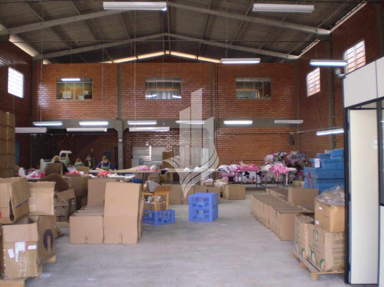 Galpão no Salto Norte, com 575 m de área construída - foto 1