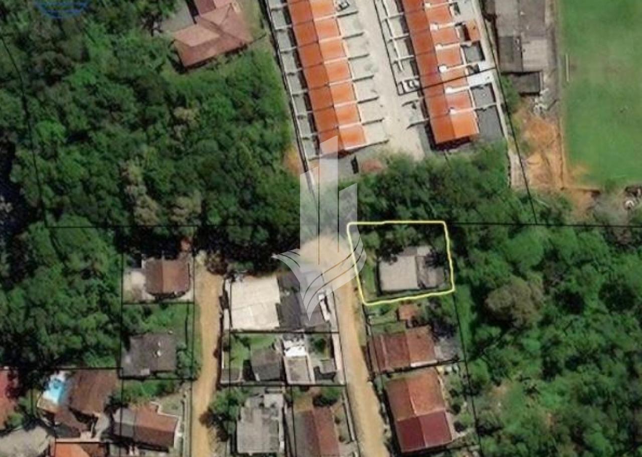 Terreno residencial com 427m na Fortaleza Alta, fácil acesso a BR470. - foto 1