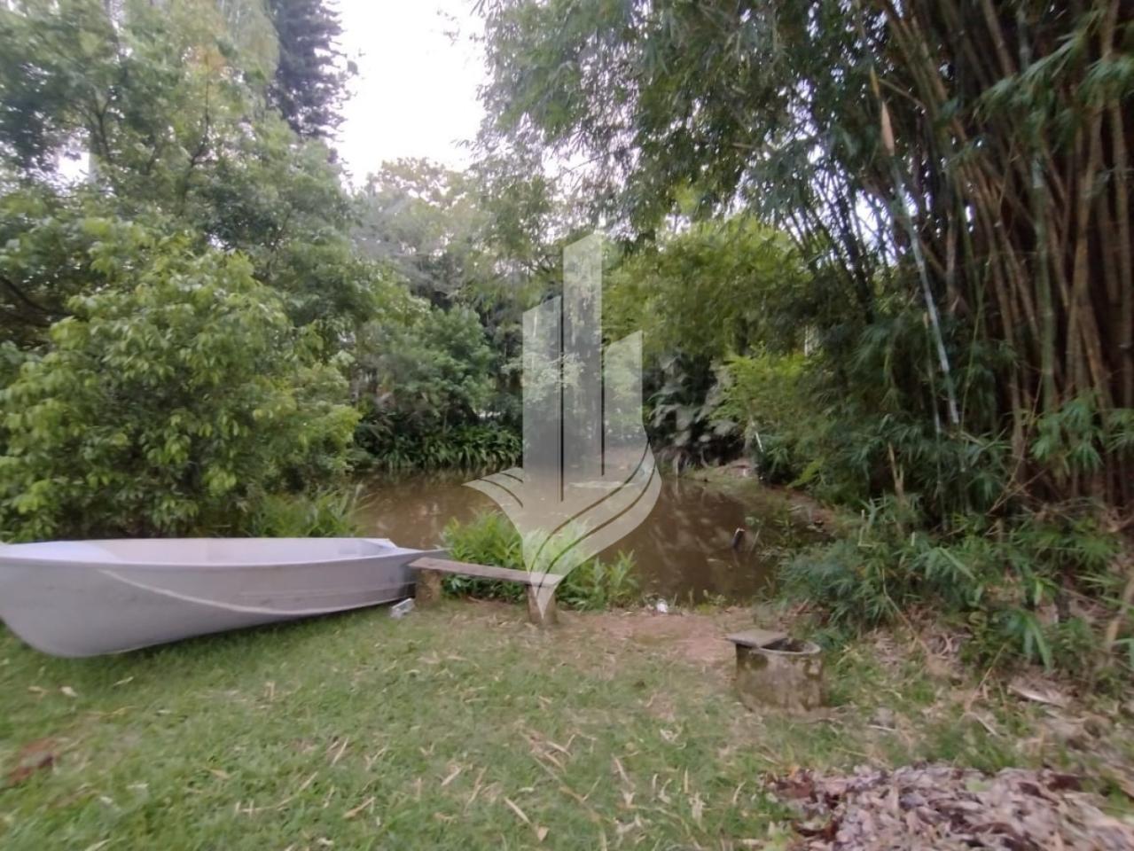 Terreno à venda no Bairro Água Verde em Blumenau com 3.612,20m, sendo 27 metros de frente, plano e leve aclive nos fundos — foto 3