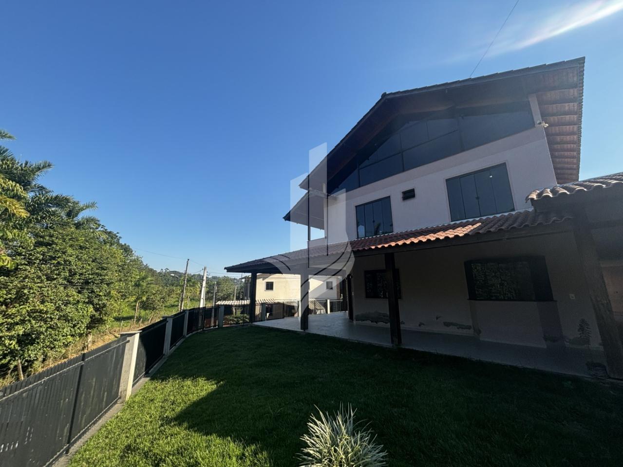 Casa de esquina localizada no bairro Fidélis - foto 1