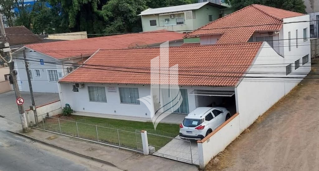 Casa para fins comercias no bairro Salto do Norte - foto 1