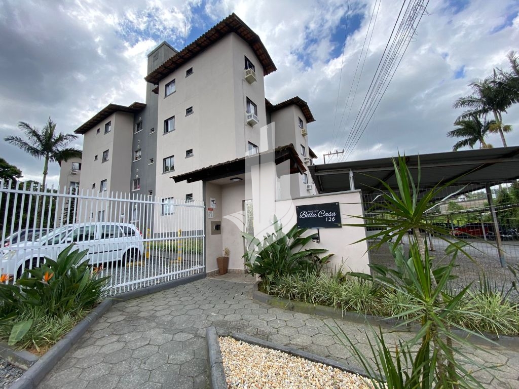 Apartamento 2 Dormitórios Semi mobiliado na água verde - foto 1