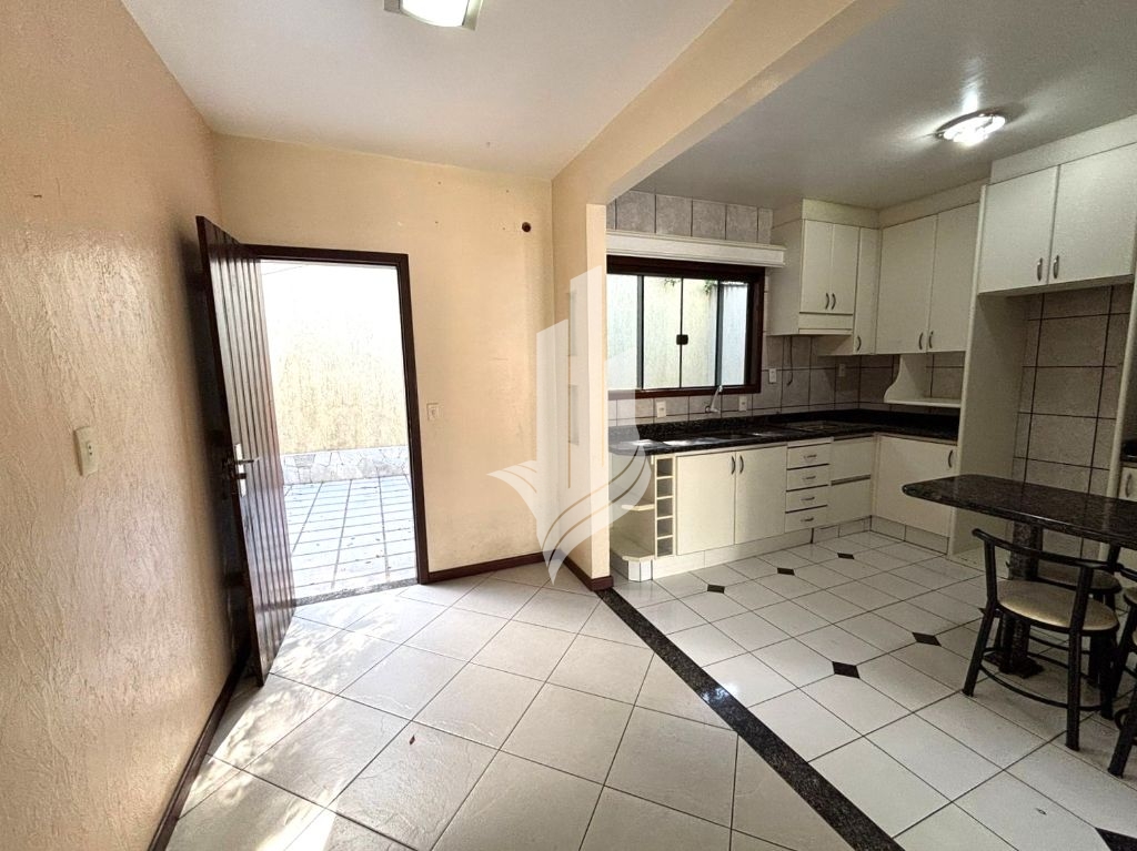 Casa plana 3 dormitórios, 1 suíte master, 2 vagas de garagem — foto 5