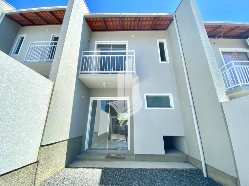 Sobrado no bairro Itoupava Central - foto 1