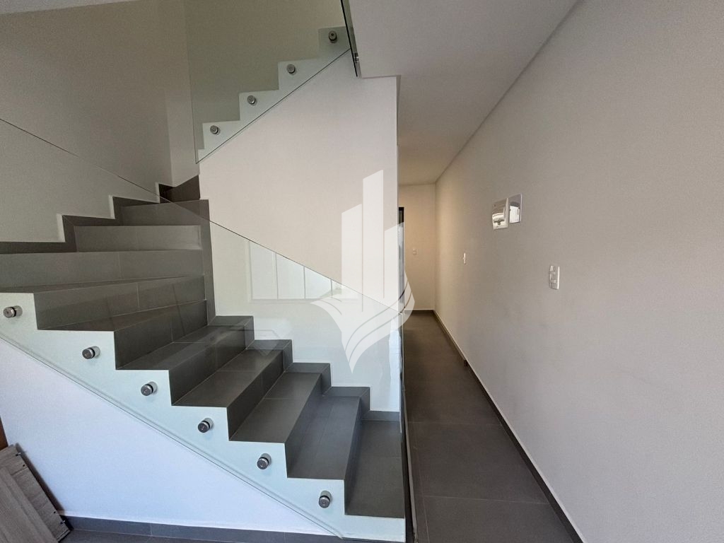 Sobrado semi mobiliado no bairro Água Verde — foto 6