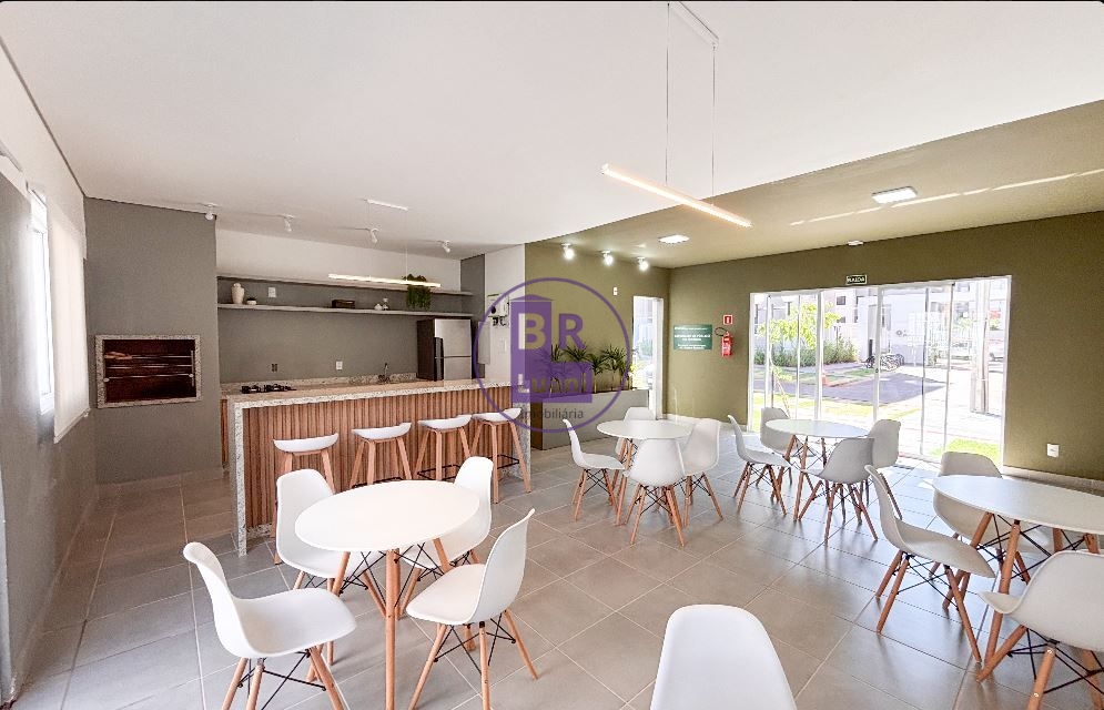 Apartamento para locação ou venda com 2 dormitórios no London Red, andar alto.