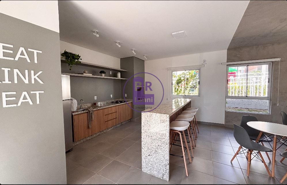 Apartamento para locação ou venda com 2 dormitórios no London Red, andar alto.