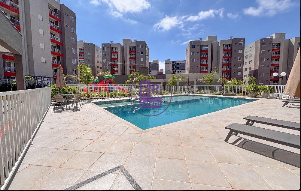 Apartamento para locação ou venda com 2 dormitórios no London Red, andar alto.