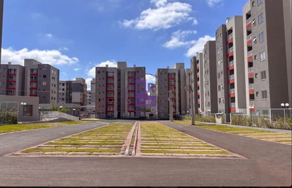 Apartamento para locação ou venda com 2 dormitórios no London Red, andar alto.