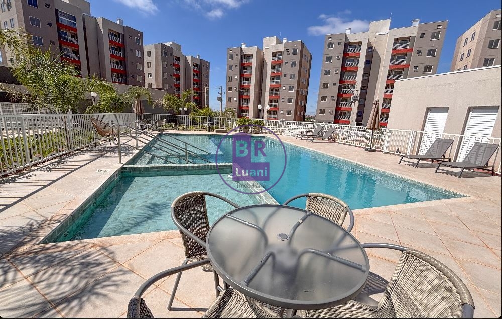 Apartamento para locação ou venda com 2 dormitórios no London Red, andar alto.