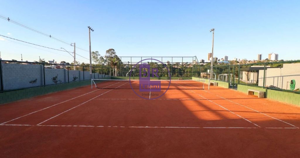 Vendo lindo terreno com 300m² em condomínio fechado