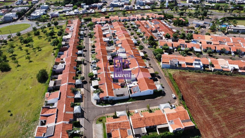 Casa térrea em condomínio com 70m², 3 quartos e 1 suite na z
