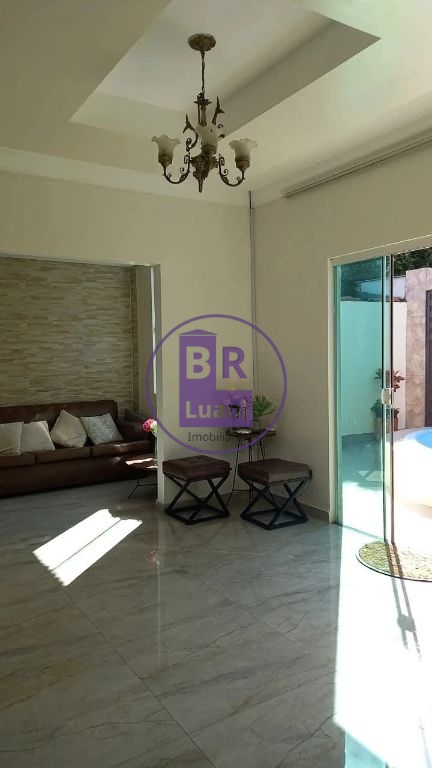 Casa à Venda com 270m2