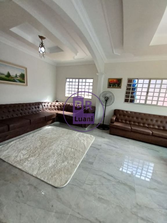 Casa à venda com 270m2