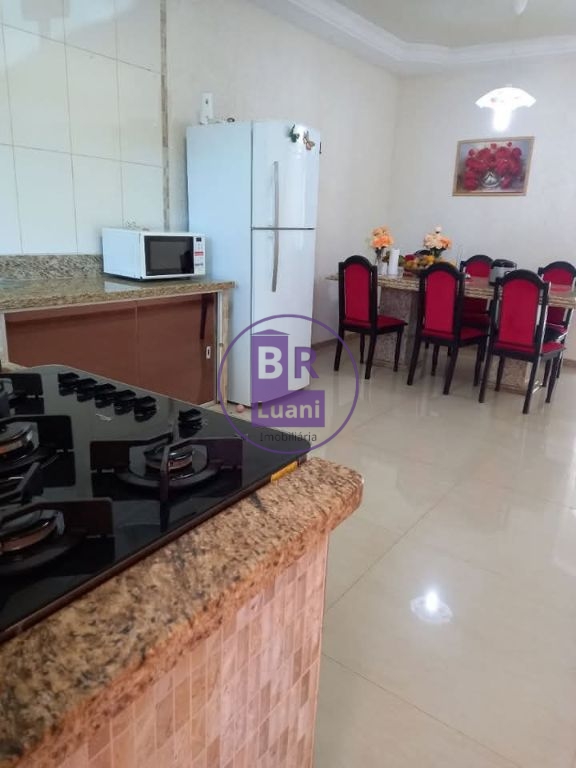 Casa à venda com 270m2