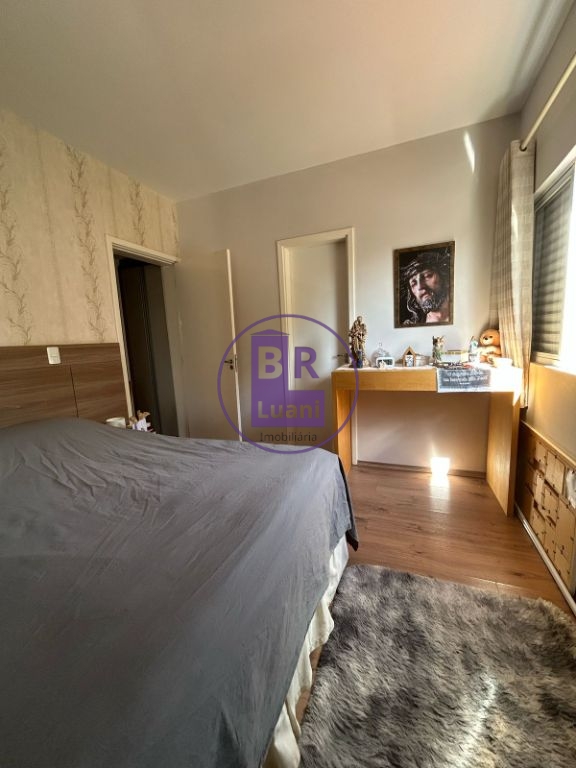 Linda casa em condomínio fechado no Banderiantes com 120m²