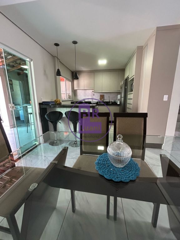 Linda casa em condomínio fechado no banderiantes com 120m² - foto 2