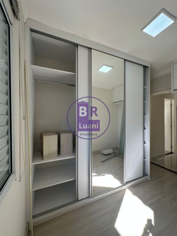 Excelente casa em condomínio no heimtal