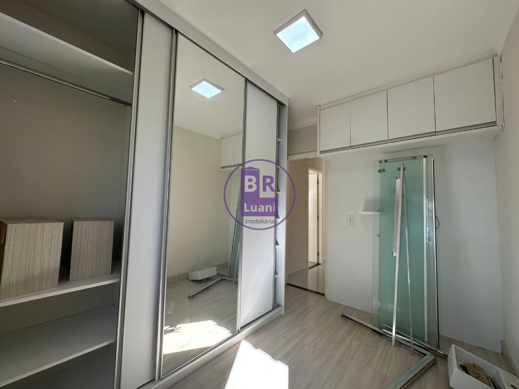 Excelente casa em condomínio no heimtal