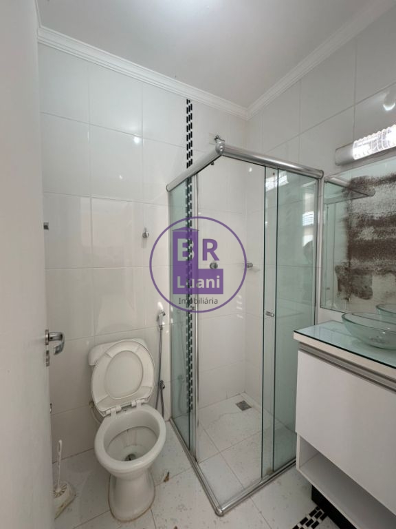 Excelente casa em condomínio no heimtal
