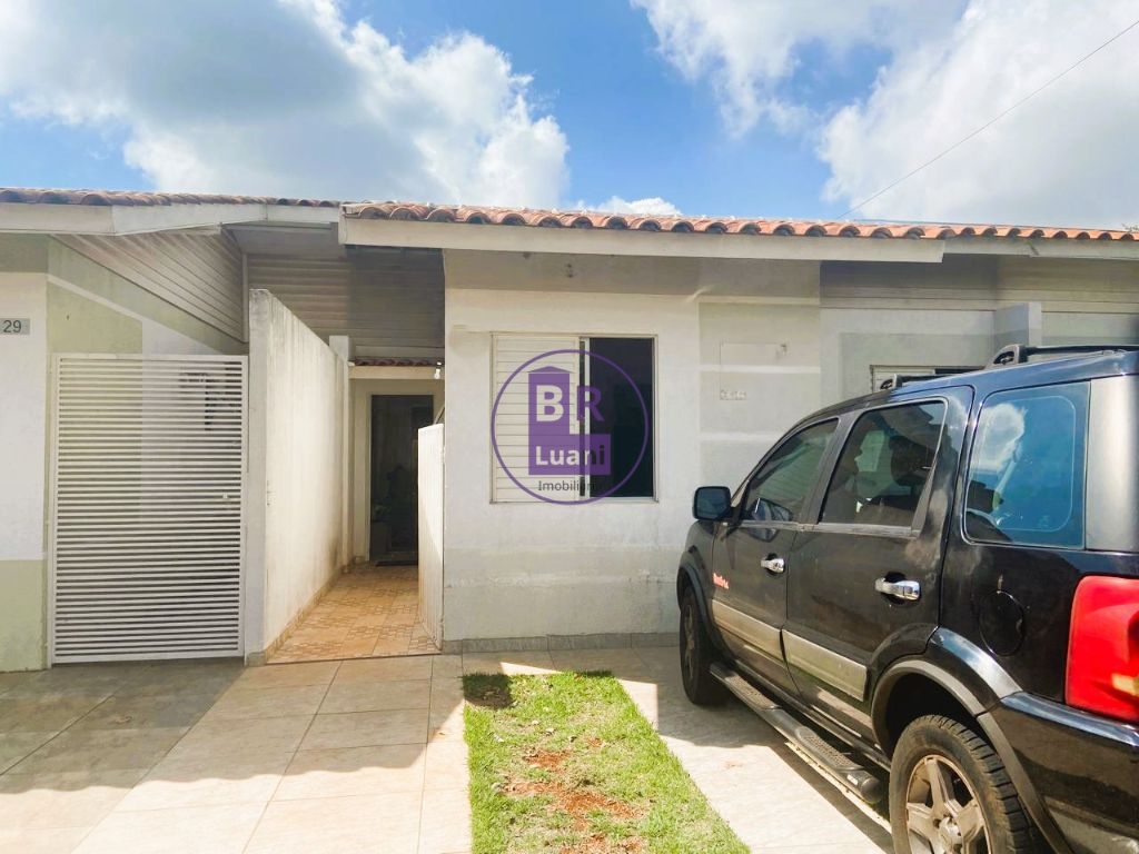 Casa em condomínio fechado
