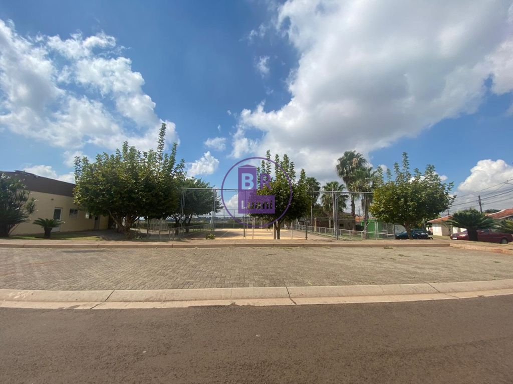 Casa em condomínio fechado